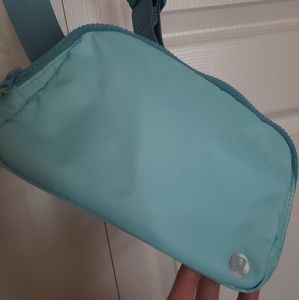 Lululemon belt bag icing blue